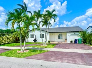 17803 SW 152nd Pl, Miami, FL 33187