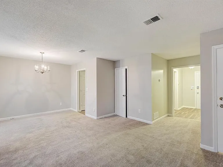 886 Joseph Club Dr SW — Photo 13
