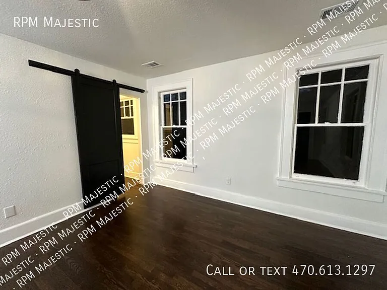 1134 Donnelly Ave SW — Photo 17