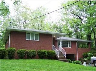 10531 Barnes Lake Rd, North Huntingdon, PA 15642