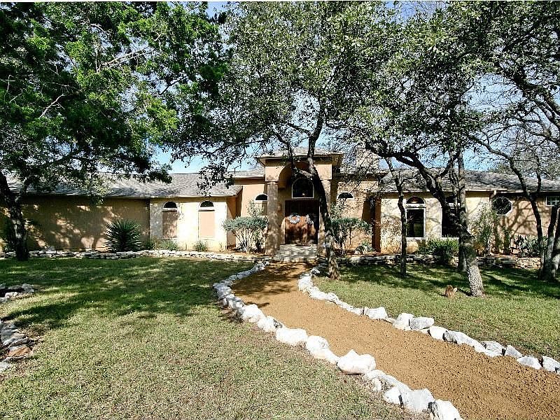 1st image of 23720 Hanging Oak