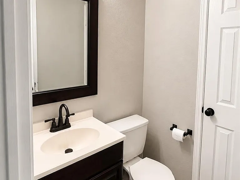 1517 Scottsdale Dr — Photo 10