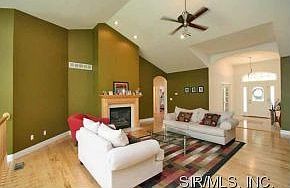 3rd image of 1024 Bermuda Dr