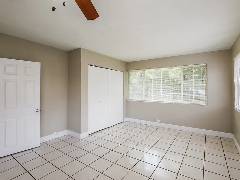1100 NW 143rd St — Photo 5