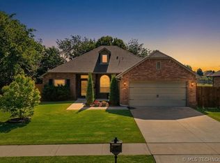 101 S 47th St, Broken Arrow, OK 74014