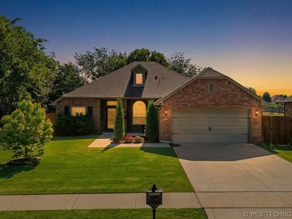 101 S 47th St, Broken Arrow, OK 74014