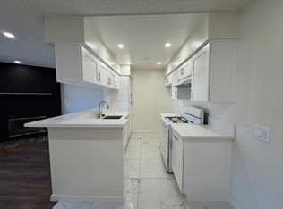 10205 Plainview Ave APT 5, Tujunga, CA 91042