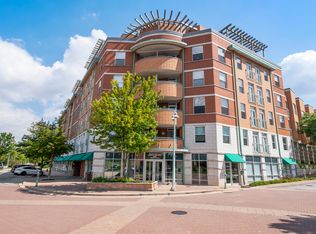 400 Village Cir UNIT 217, Willow Springs, IL 60480