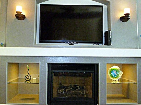 4th image of 14560 W Maui Ln