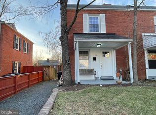 306 S Veitch St, Arlington, VA 22204