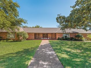 901 Spears St, Bowie, TX 76230