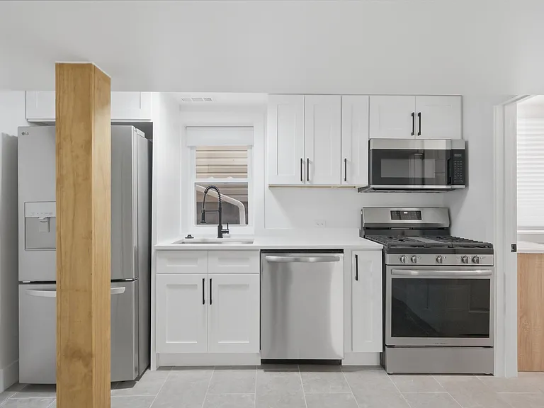 2954 N Elston Ave #G — Photo 4