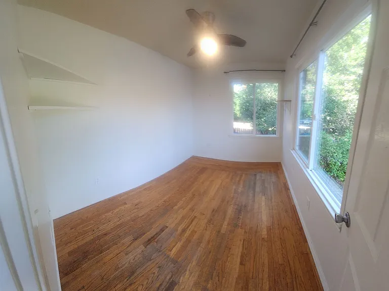 1690 Phillips Ln — Photo 30