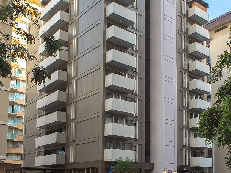 Waikiki Walina Apartments exterior building during the day