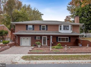 908 Buckingham Dr, Silver Spring, MD 20901