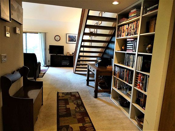 3rd image of 1027 S Sunnyvale Ln Unit C