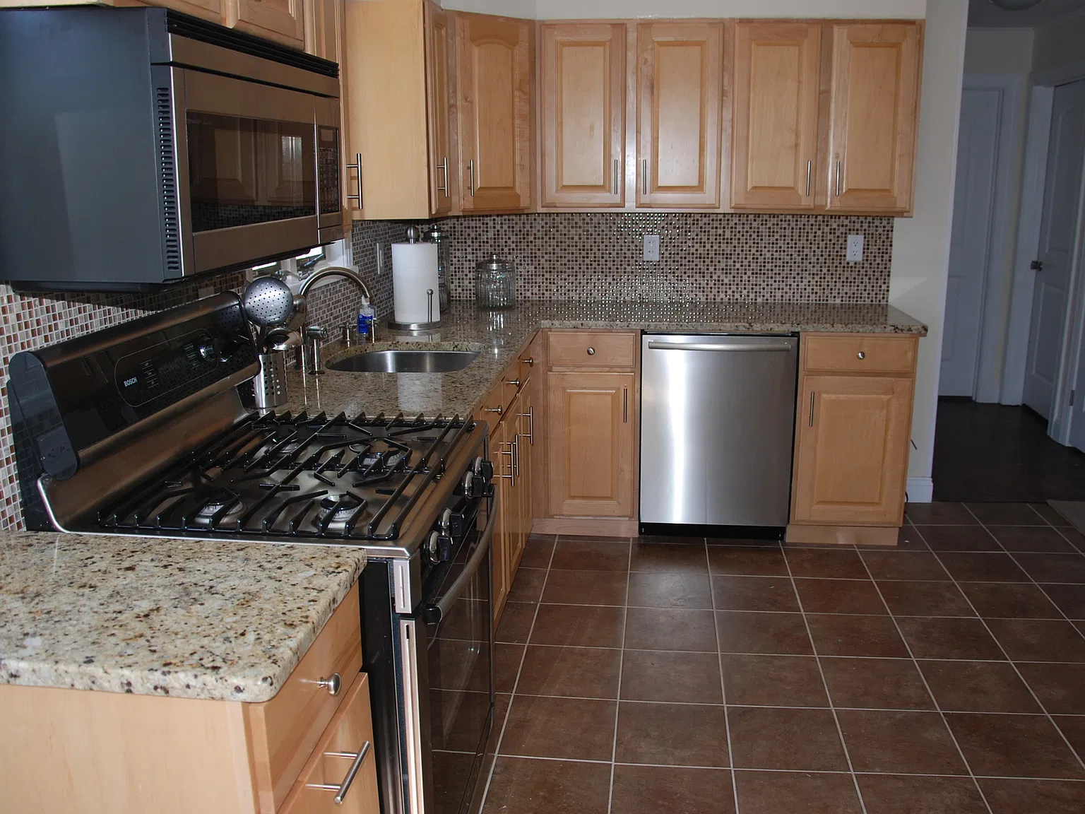 Near Everything! Westhampton Summer Rental '27 W Pool! — Photo 3