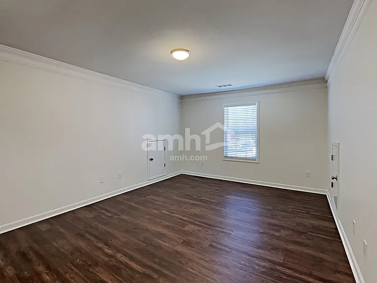 979 Park Knoll Ct — Photo 15