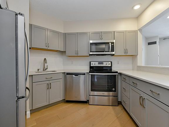 5th image of 100 Marina Dr APT 406