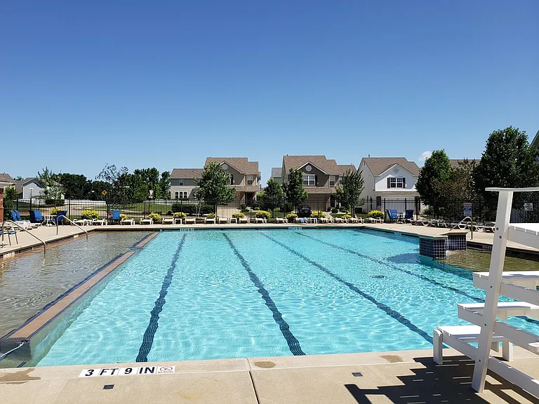 503 Springhurst Pkwy — Photo 24