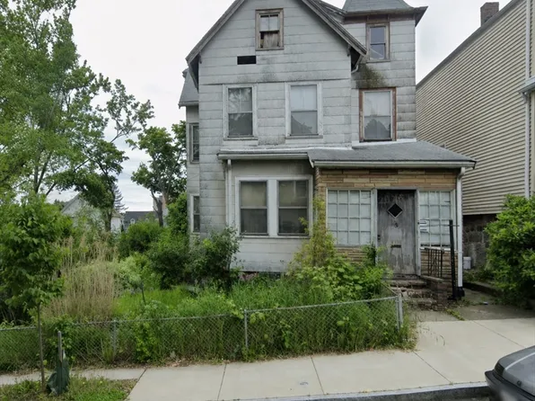 15R & 15 Lambert Ave, Chelsea, MA 02150