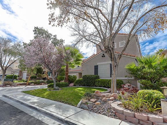2nd image of 505 Sierra Peak Ct