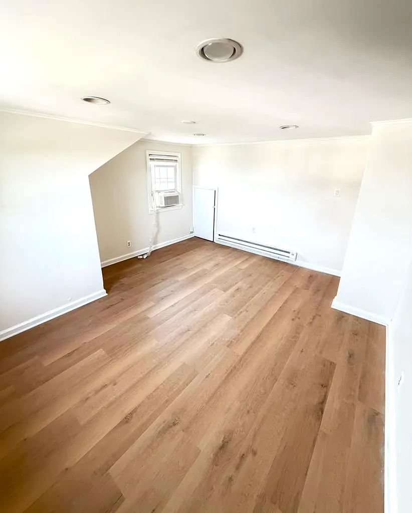 2 bed, $2,200 — Photo 1