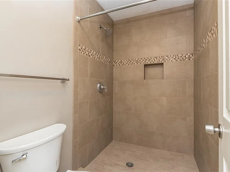 7403 Tall Pines Dr — Photo 14