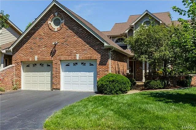 1504 Timberlake Manor Pkwy photo 1