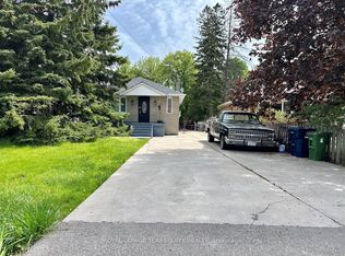 113 Scarboro Ave #BASEMENT, Toronto, ON M1C1M5