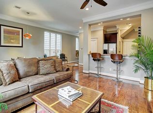 907 W 19th St, Houston, TX 77008