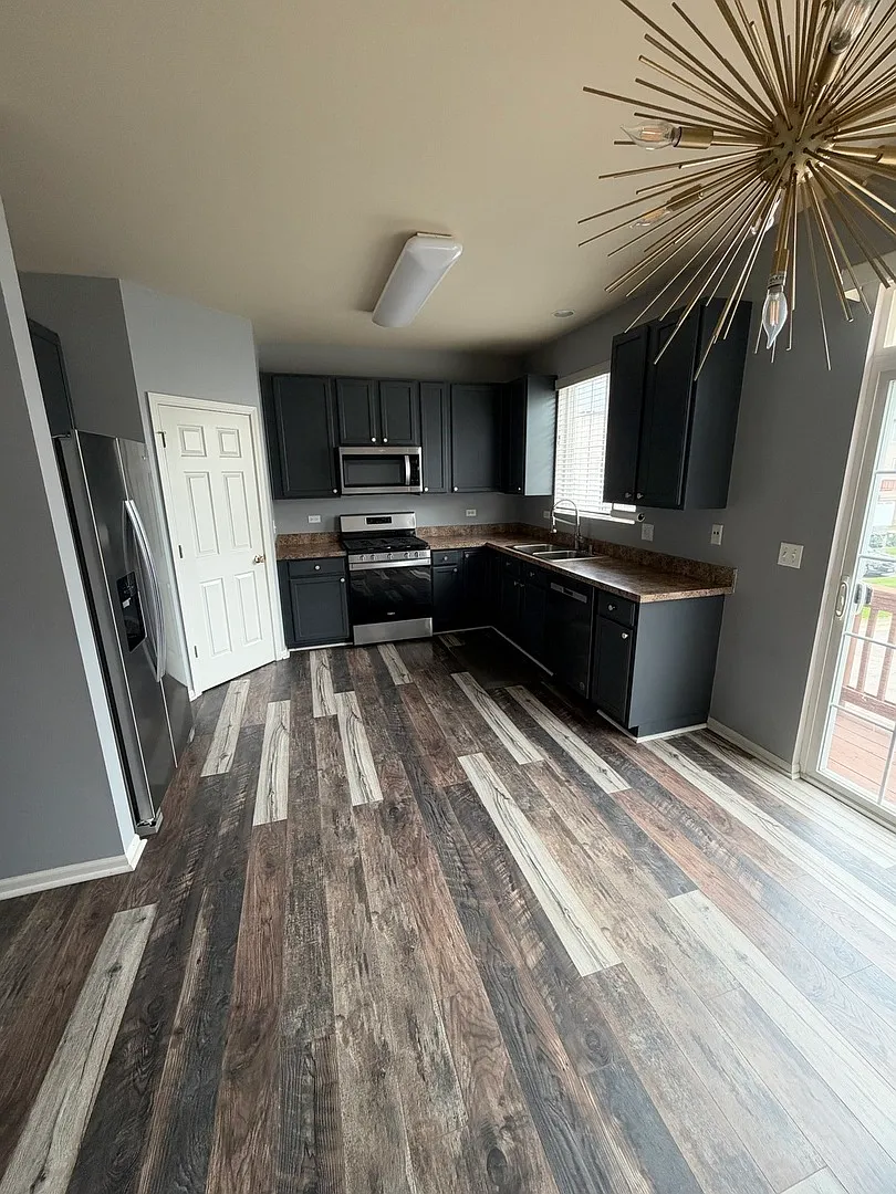 2 bed, 2.5 bath, 1503 sqft, $2,600 — Photo 4