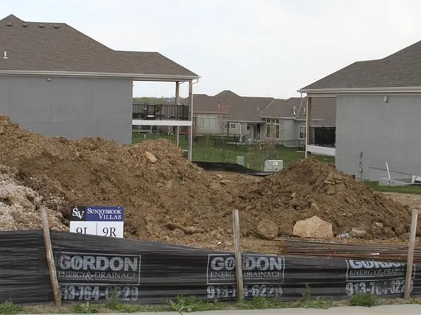 11598 S Millridge St, Olathe, KS 66061