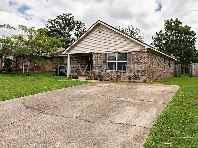1549 Majesty Loop — Photo 4