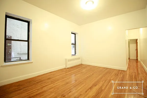 Rented by Grand & Co. | media 1