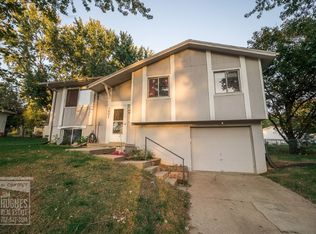 1001 Timber Ln, Glenwood, IA 51534
