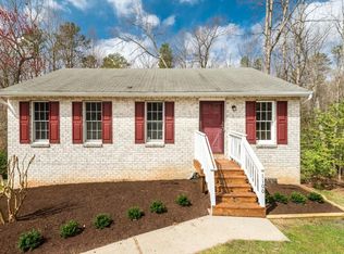 1100 Tillers Ridge Dr, North Chesterfield, VA 23235