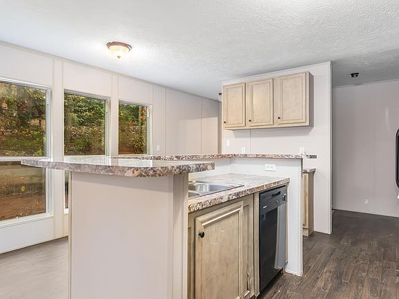 3rd image of 56 Almond Cir