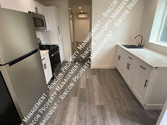 5th image of 652-658 Poli St #652