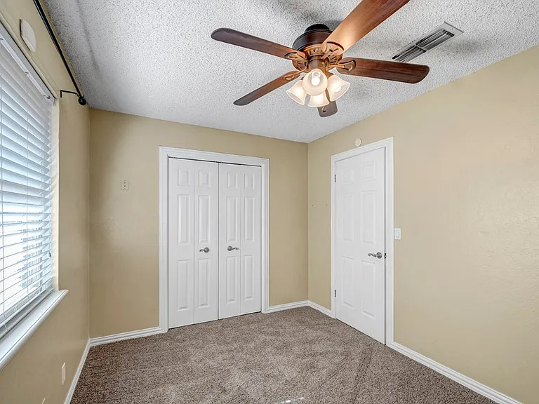 4202 Merrill Dr — Photo 30