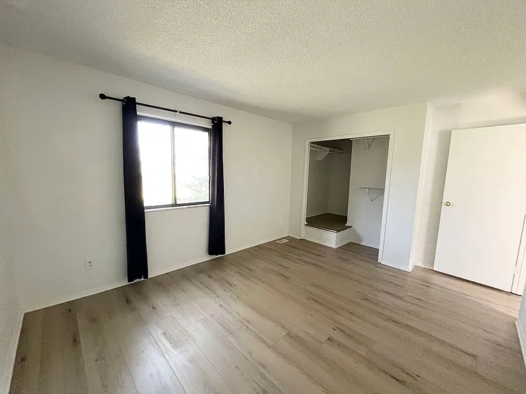 1412 Bairstow Ct — Photo 21