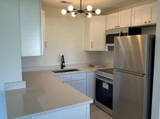 3053 Adrian Ave APT 10, Largo, FL 33774