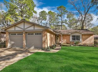 18 W Broken Oak Ct, Spring, TX 77381