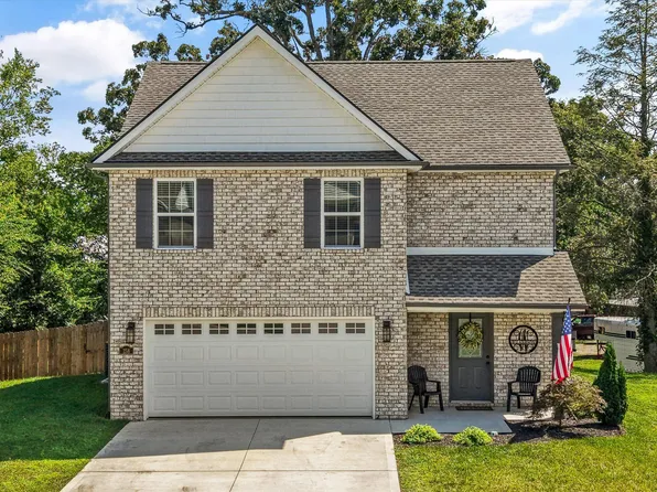 158 Sand Hills Dr, Maryville, TN 37801