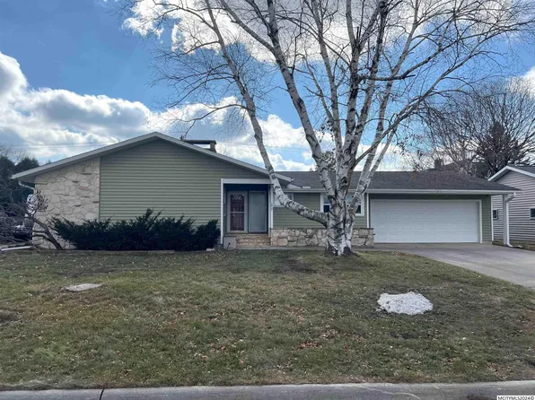 1014 Sunshine Ave, Osage, IA 50461