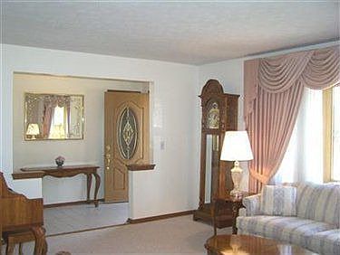 5th image of 7769 Cocoa Dr