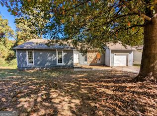 1015 Salisbury Trl, Riverdale, GA 30296