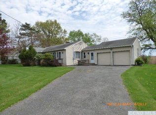 227 Kings Rd, Coxsackie, NY 12051