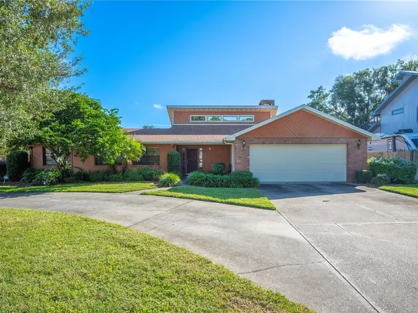 1122 Cypress Point W, Winter Haven, FL 33884