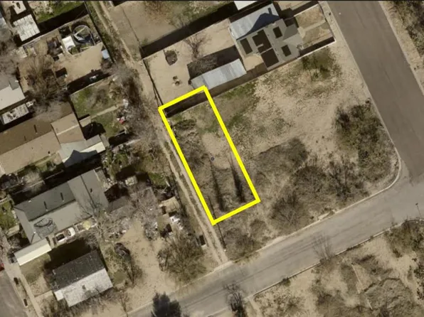 504 W 8th St, Big Spring, TX 79720